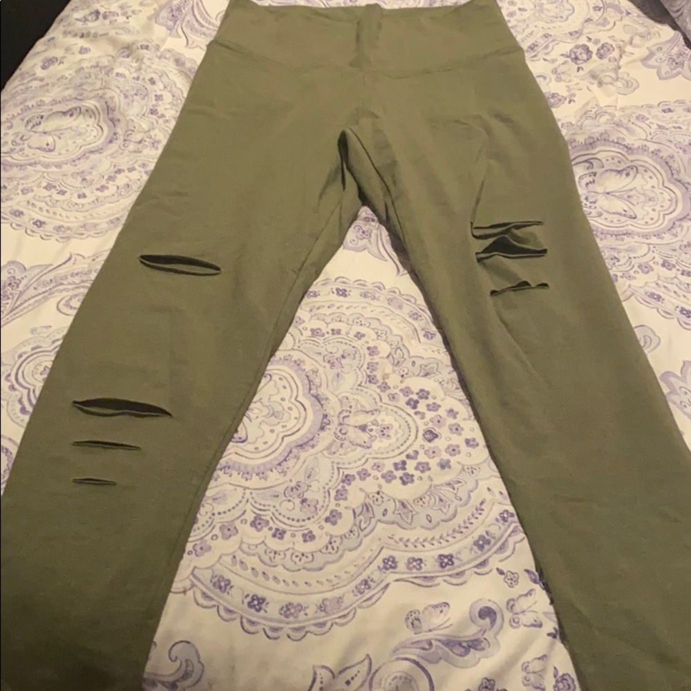 High waisted leggings